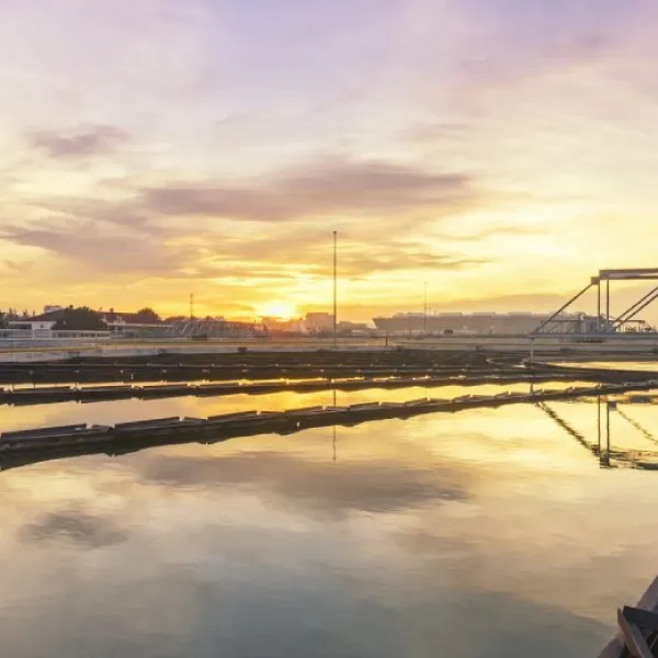 Les enjeux majeurs du traitement des eaux usées industrielles