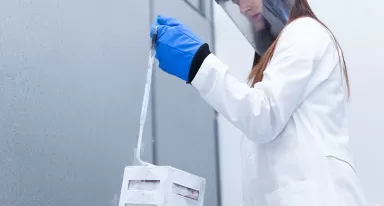 Working safely with cryogenic gases_