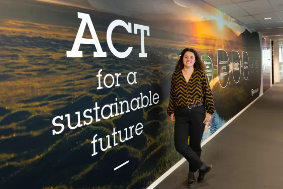 Interview_Avrile_VIE